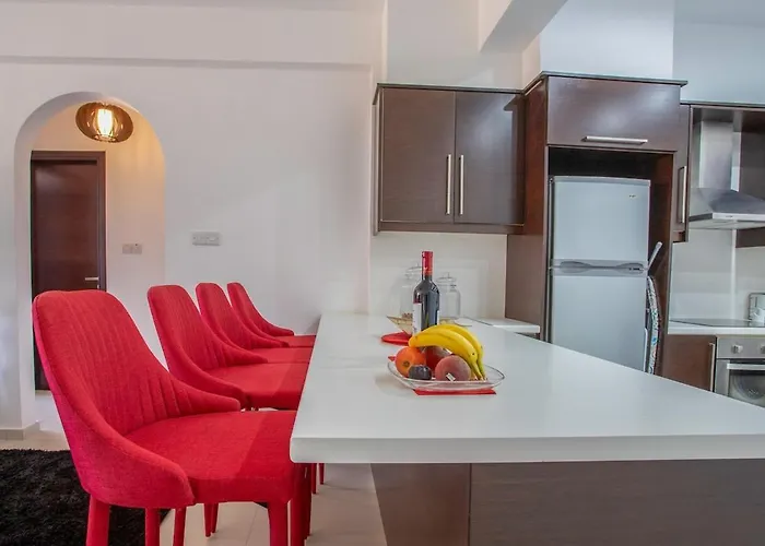 Tranquil Hideaway With Breathtaking Sea Views