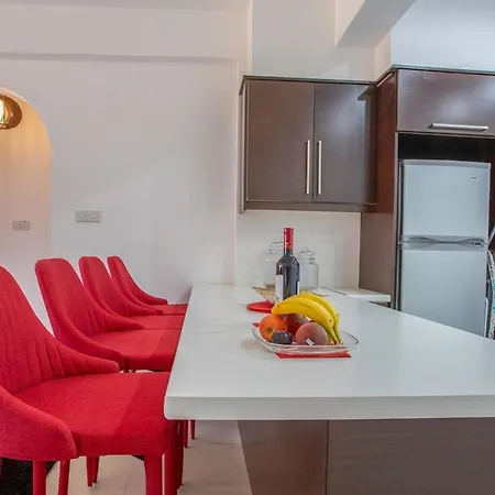 Tranquil Hideaway With Breathtaking Sea Views