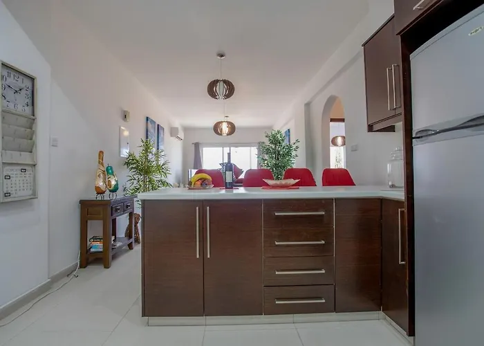 Tranquil Hideaway With Breathtaking Sea Views Apartmán Kissonerga