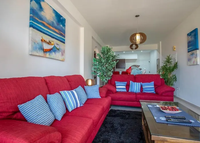 Tranquil Hideaway With Breathtaking Sea Views Apartmán *